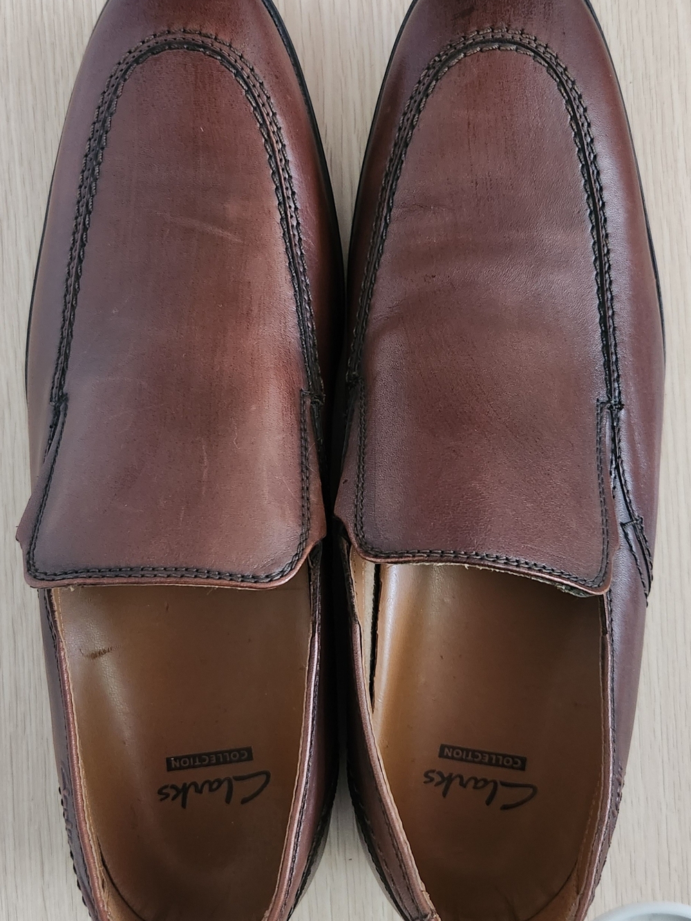 Clarks Men’s Chestnut Brown Leather Slip-On Loafers